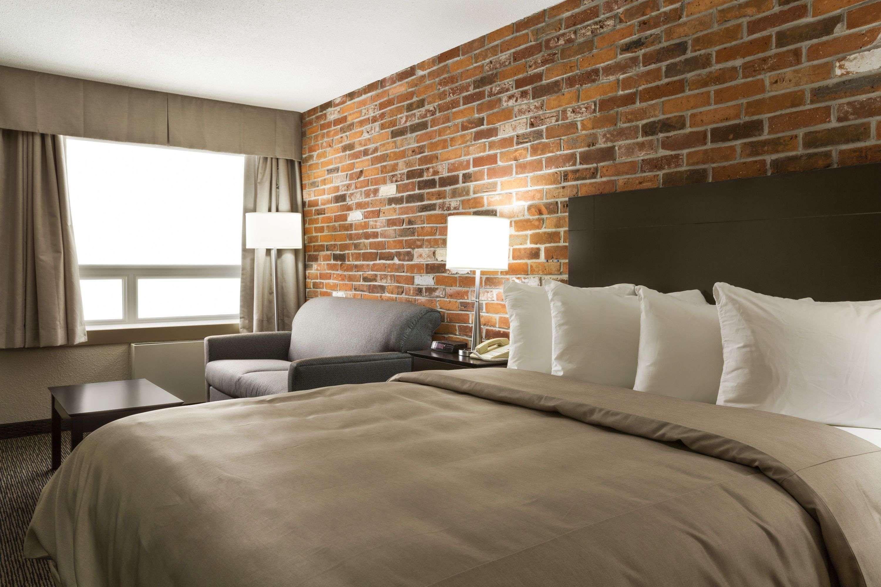 Super 8 By Wyndham Timmins On Hotel Exterior foto