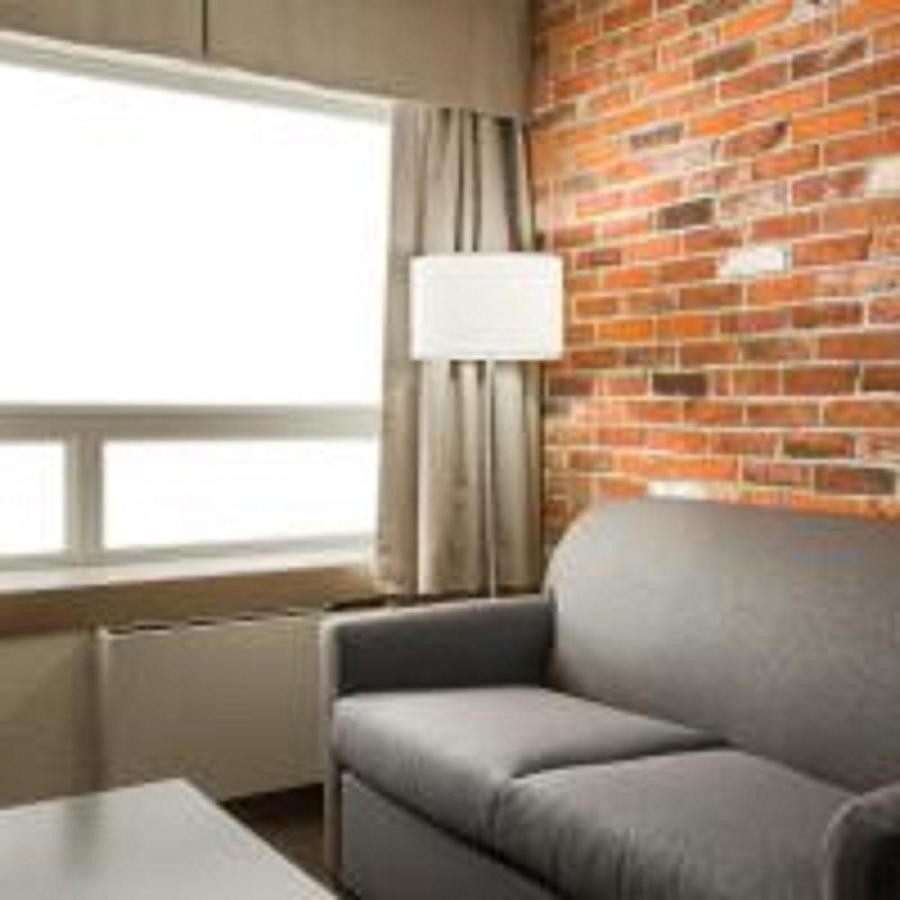 Super 8 By Wyndham Timmins On Hotel Exterior foto